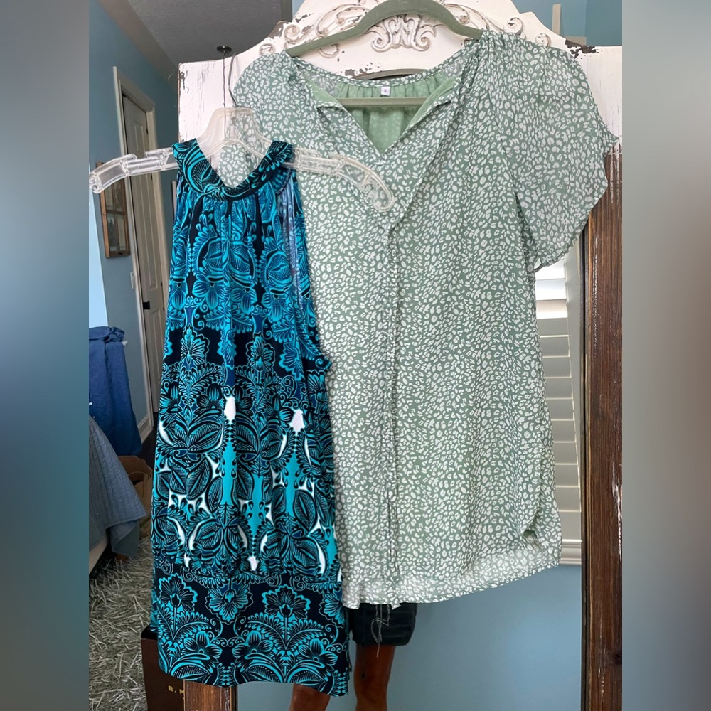 Grab both of these tops for $15. Perfect for summer, light and flowey